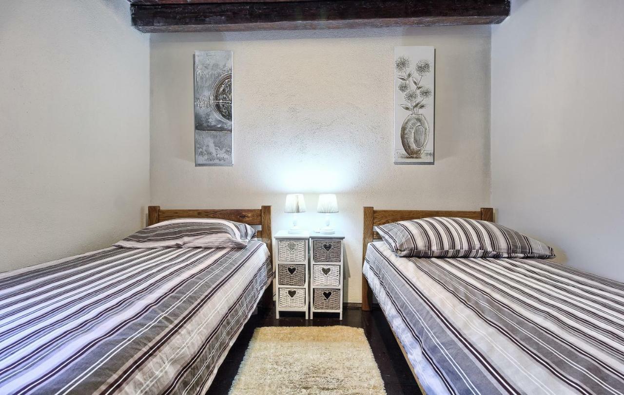 Dalmatia Stone House - Heated Pool Pension Biorine Buitenkant foto