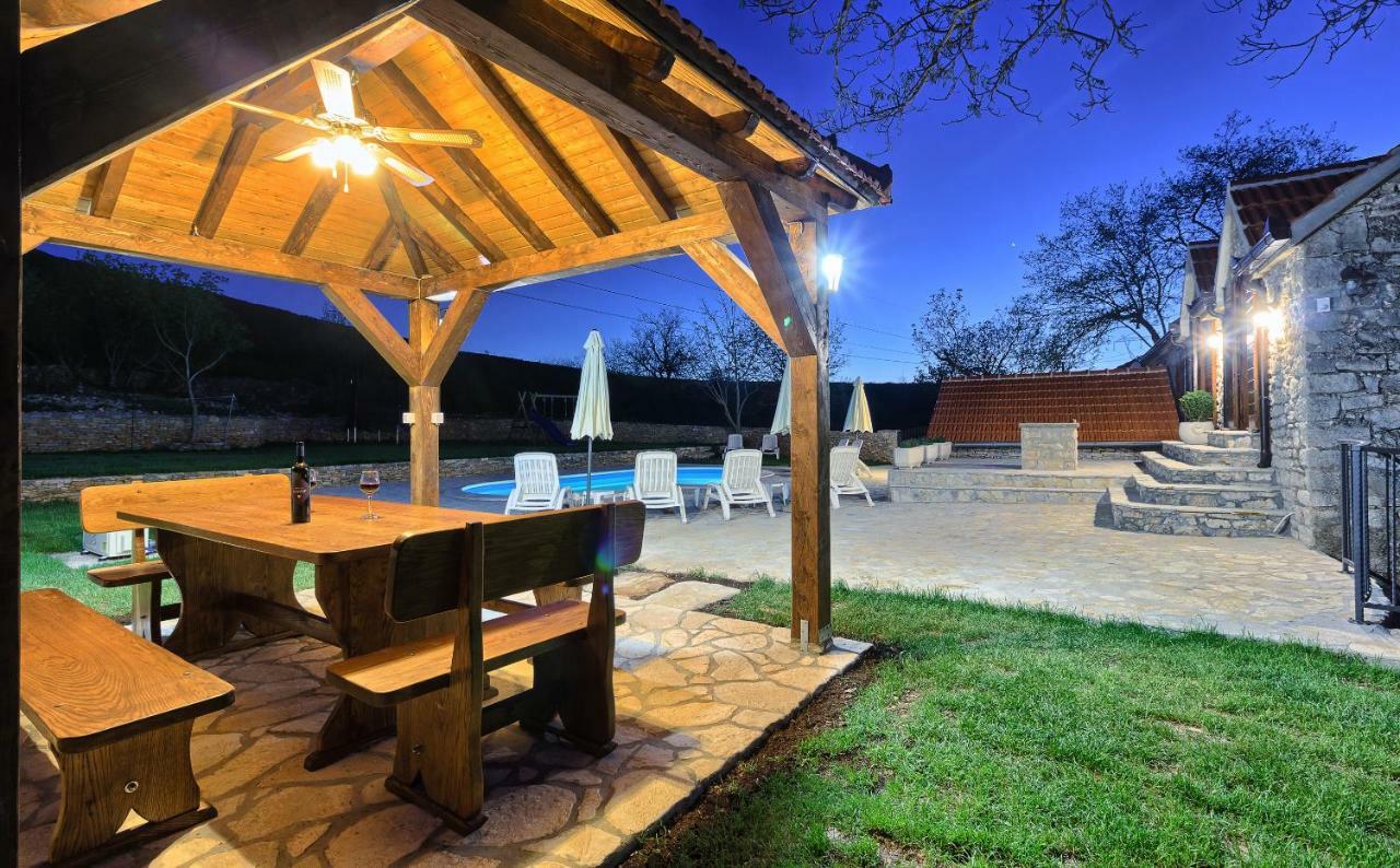 Dalmatia Stone House - Heated Pool Pension Biorine Buitenkant foto