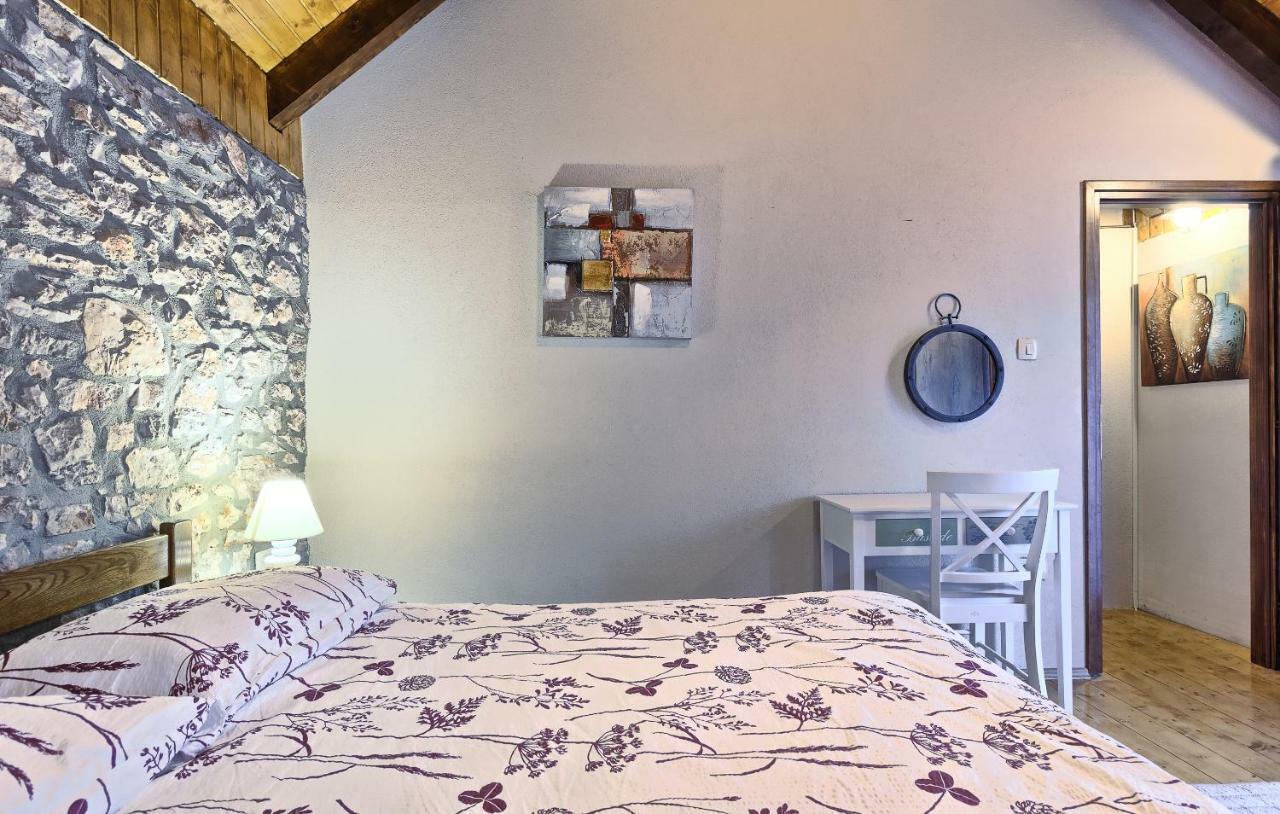 Dalmatia Stone House - Heated Pool Pension Biorine Buitenkant foto