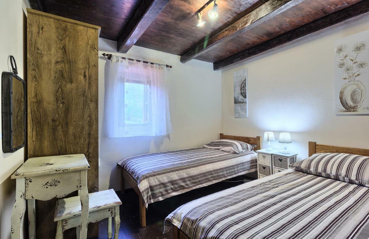 Dalmatia Stone House - Heated Pool Pension Biorine Buitenkant foto